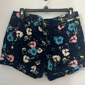 ANA Floral shorts, size 8